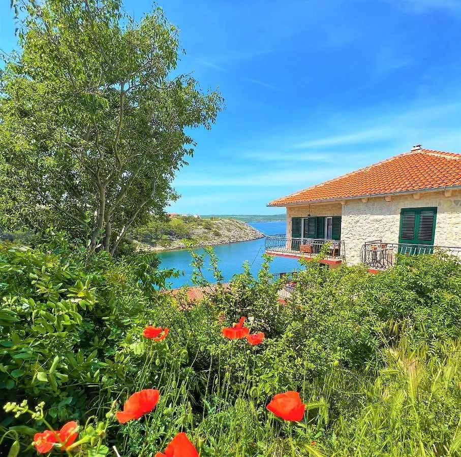 Apartments Mali Dvor Novigrad Novigrad  Chorwacja