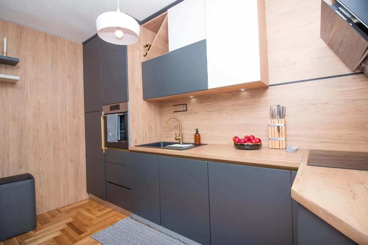 Apartments Mali Dvor Novigrad Novigrad  Chorwacja