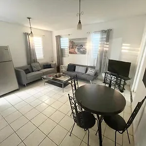 Los Angeles Guest And Guest At 7 Minutes From Airport , San Juan Puerto Rico
