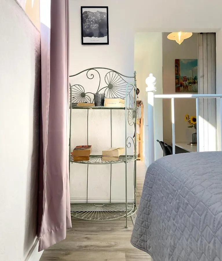 Apartments Mali Dvor Novigrad Novigrad