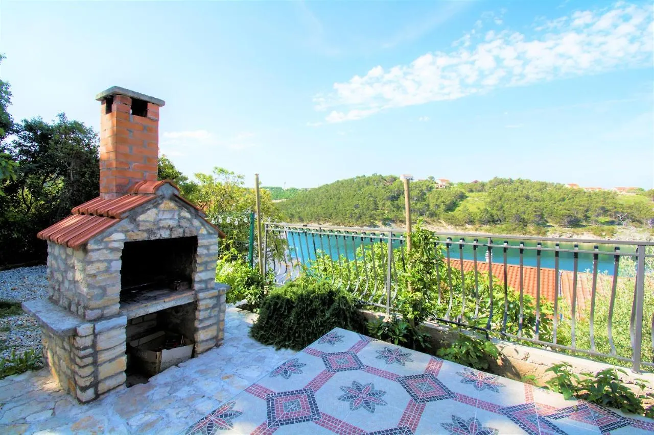 Apartments Mali Dvor Novigrad Novigrad  0*, Novigrad (Dalmatia)