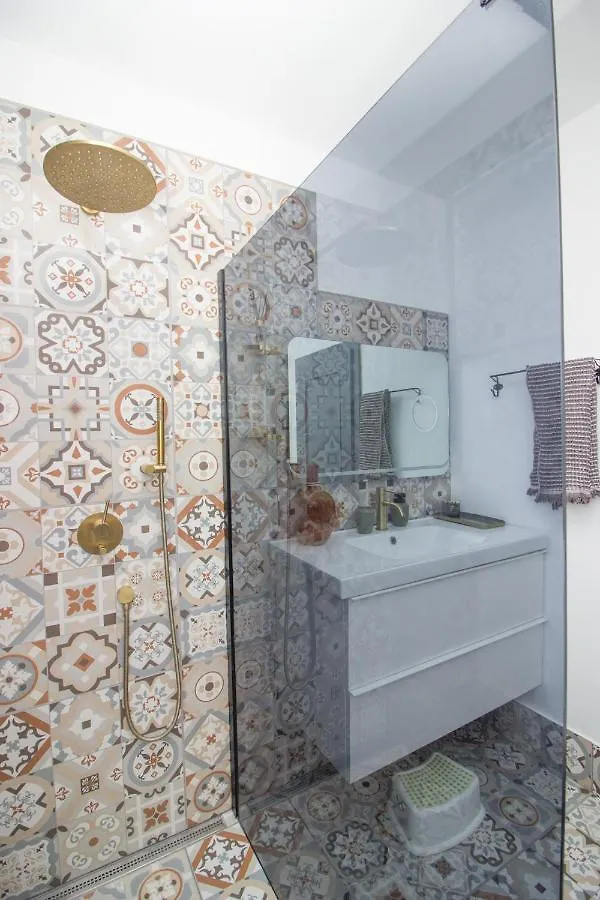 Apartments Mali Dvor Novigrad Novigrad